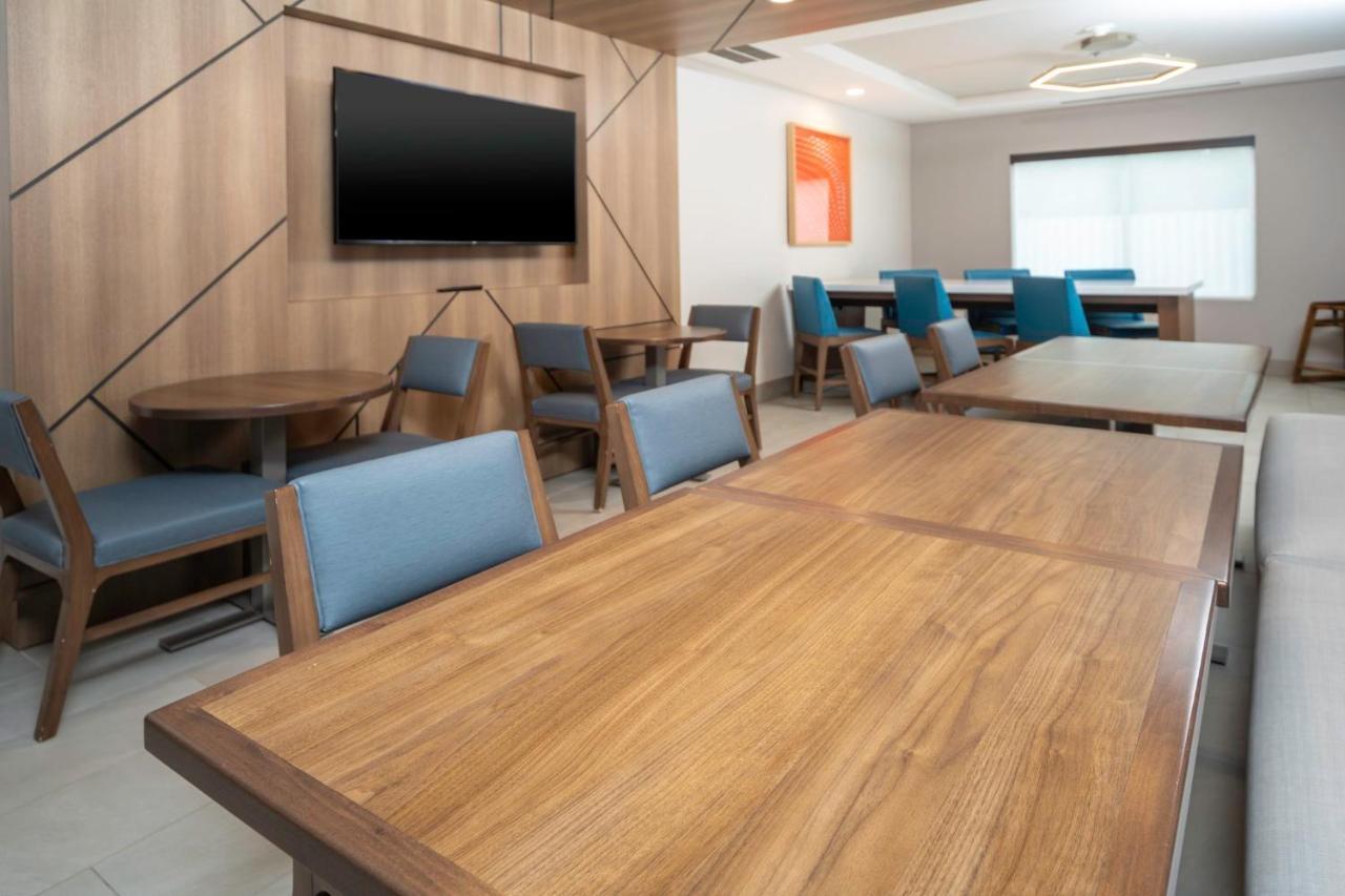 Holiday Inn Express And Suites Atlanta-Johns Creek By Ihg Kültér fotó